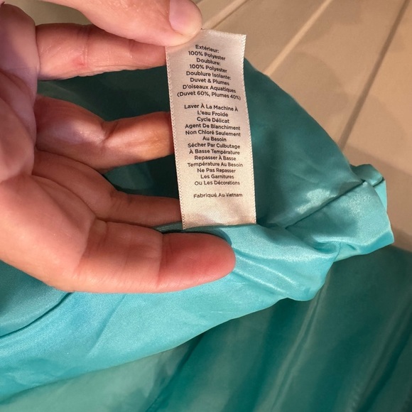 Talbots Womens Petite Aqua Puffer Down Vest Size MP - Picture 8 of 10